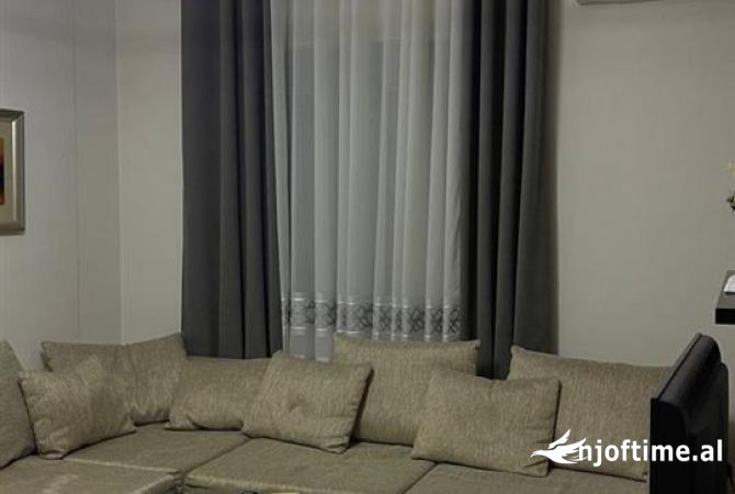 Shtepi me qera 2+1 ne Tirane - 45,000 Leke