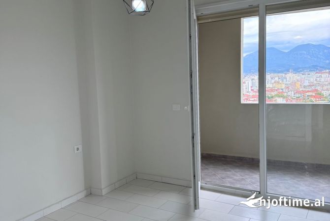 Shtepi me qera 1+1 ne Tirane - 40,000 Leke