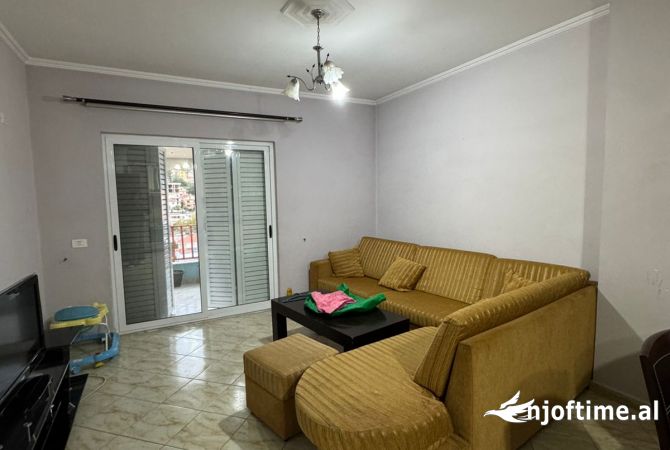 Shtepi me qera 2+1 ne Tirane - 45,000 Leke