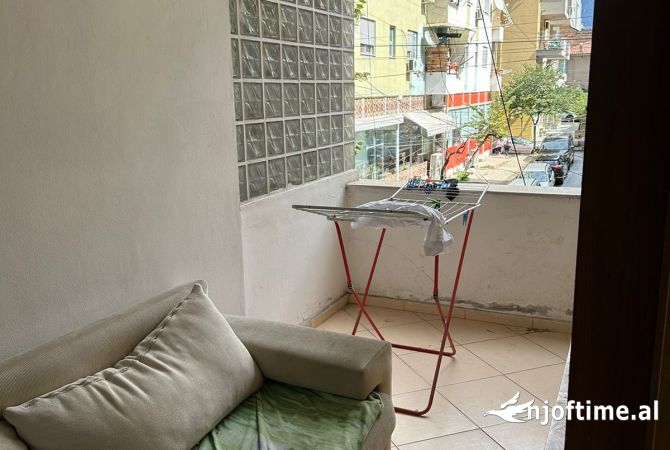Shtepi me qera 2+1 ne Tirane - 600 Euro