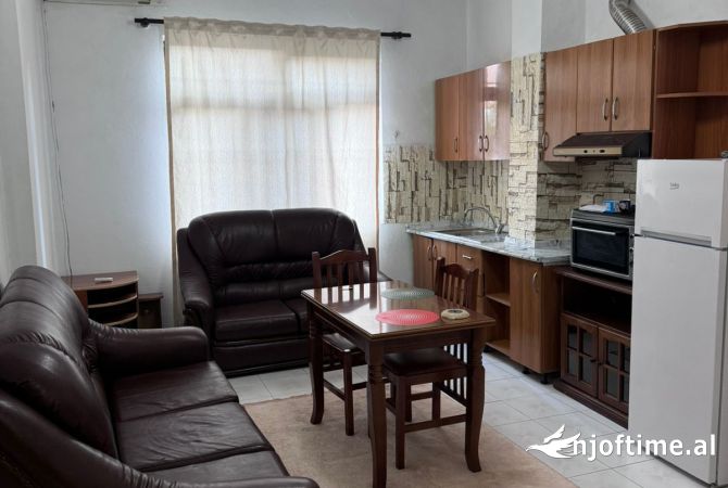 Shtepi me qera 1+1 ne Tirane - 550 Euro