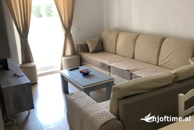 Shtepi me qera 2+1 ne Tirane - 50,000 Leke