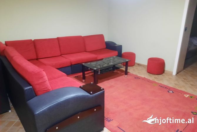 Shtepi me qera 1+1 ne Tirane - 33,000 Leke