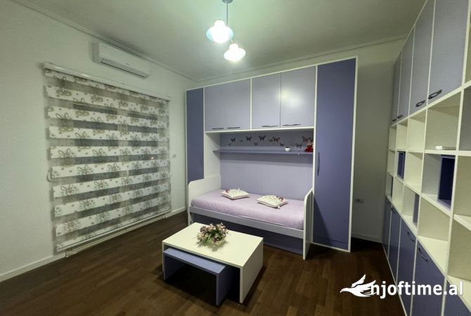 Shtepi me qera Apartament ne Tirane, 2+1, Mobilimi E mobiluar, Pagesa 600  Euro.