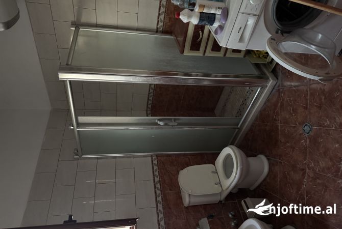 Appartamento in affitto a Tirana 2+1, Arredato