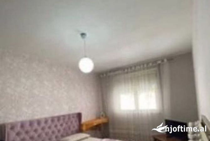Shtepi me qera Apartament ne Tirane, 2+1, Mobilimi E mobiluar, Pagesa 700  Euro.