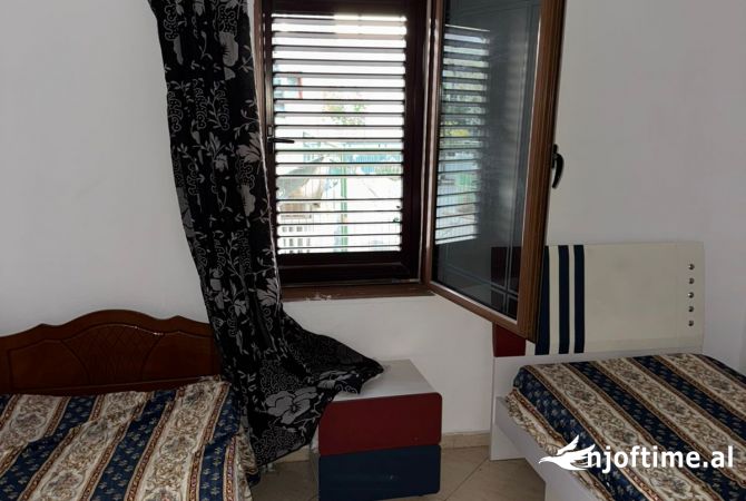 Shtepi me qera Apartament ne Tirane, 2+1, Mobilimi E mobiluar, Pagesa 450  Euro.