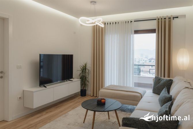 Shtepi me qera 2+1 ne Tirane - 650 Euro