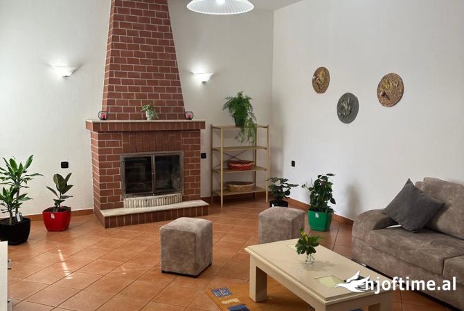 Shtepi me qera Apartament ne Tirane, 2+1, Mobilimi E mobiluar, Pagesa 50,000  Leke.