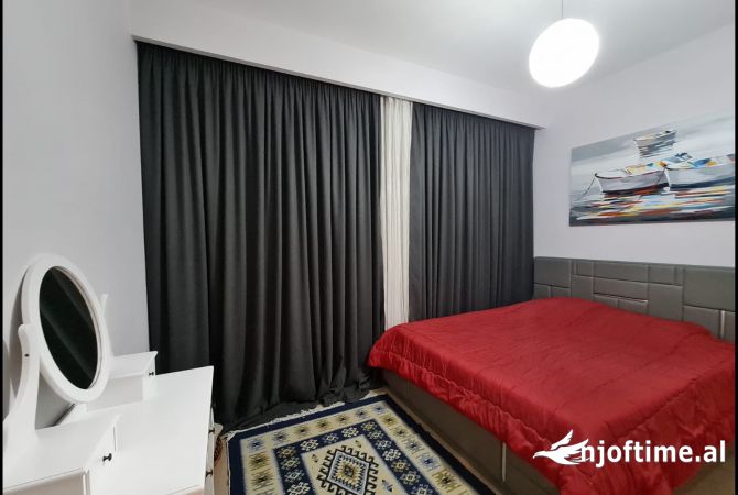 Shtepi me qera Apartament ne Tirane, 1+1, Mobilimi E mobiluar, Pagesa 650  Euro.