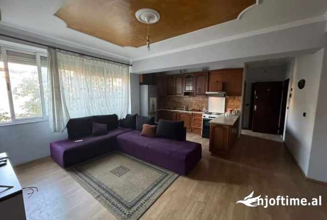 Shtepi me qera 3+1 ne Tirane - 600 Euro
