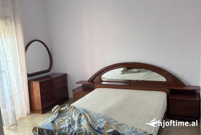 Shtepi me qera Apartament ne Tirane, 1+1, Mobilimi E mobiluar, Pagesa 450  Euro.