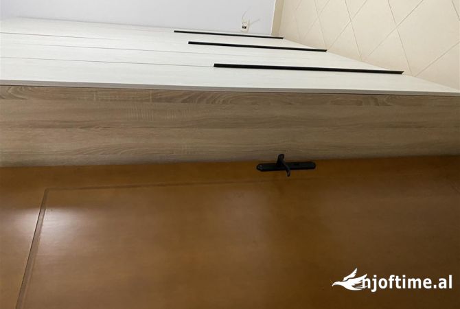 Shtepi me qera Shtepi Private ne Tirane, 2+1, Mobilimi E mobiluar, Pagesa 45,000  Leke.