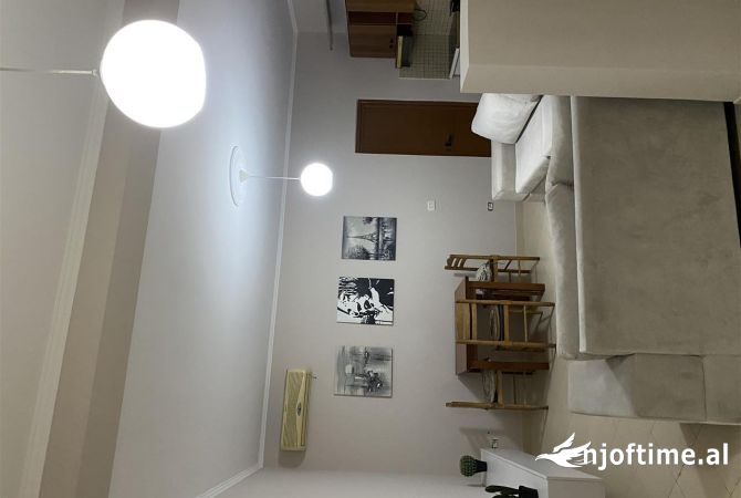 Shtepi me qera 2+1 ne Tirane - 45,000 Leke