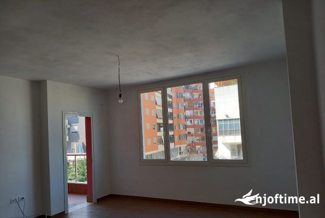Apartment for rent in Tirana 2+1, Emty