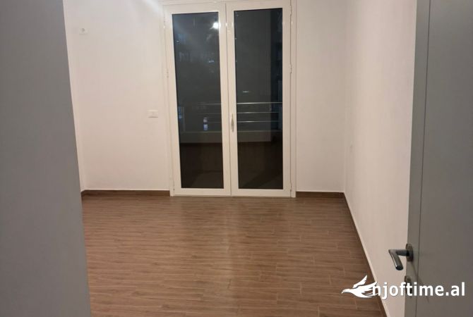 Apartment for rent in Tirana 2+1, Emty