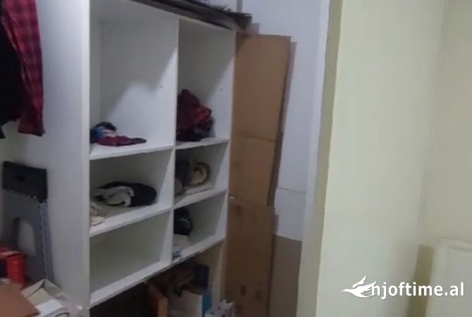 Shtepi me qera Apartament ne Tirane, 2+1, Mobilimi E mobiluar, Pagesa 50,000  Leke.