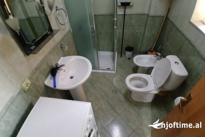 Shtepi me qera Apartament ne Tirane, 1+1, Mobilimi E mobiluar, Pagesa 45,000  Leke.