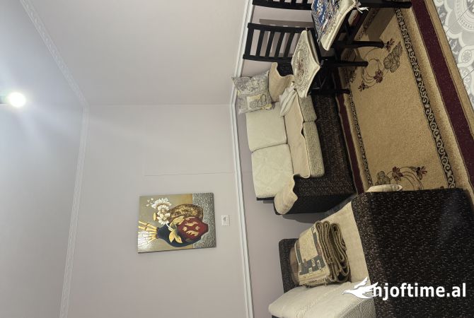 Shtepi me qera 1+1 ne Tirane - 35,000 Leke