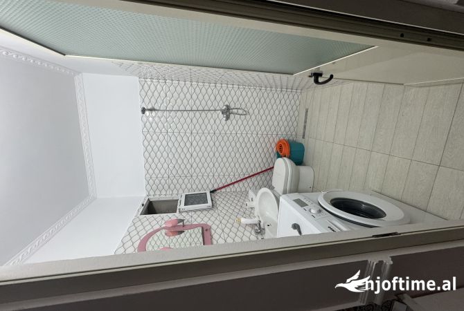 Shtepi me qera Shtepi Private ne Tirane, 1+1, Mobilimi E mobiluar, Pagesa 35,000  Leke.