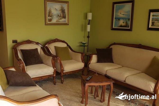Shtepi me qera 2+1 ne Tirane - 60,000 Leke