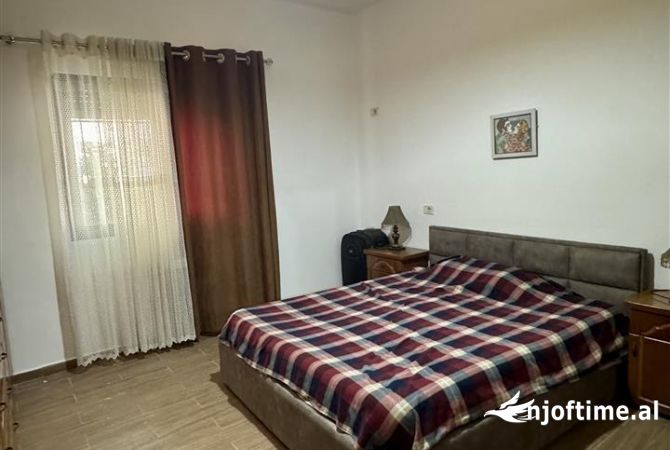 Shtepi me qera 1+1 ne Tirane - 40,000 Leke