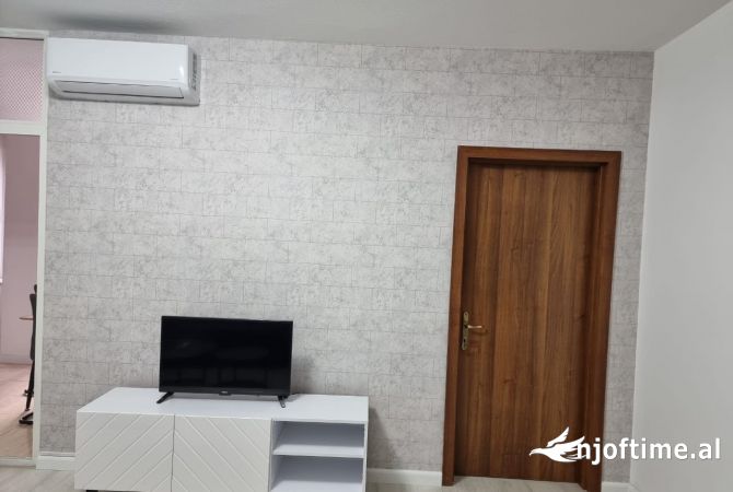 Shtepi me qera Apartament ne Tirane, 1+1, Mobilimi E mobiluar, Pagesa 68,000  Leke.