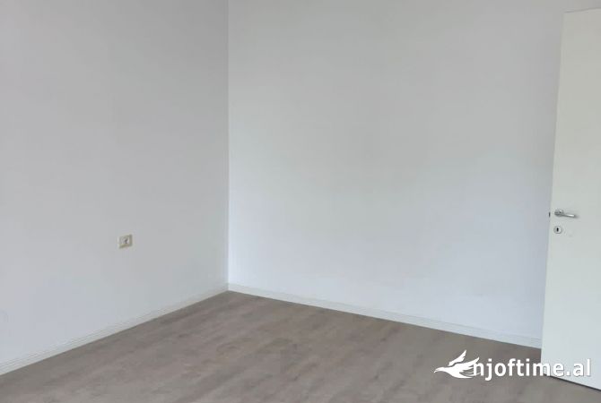 Shtepi ne shitje 1+1 ne Tirane - 90,000 Euro