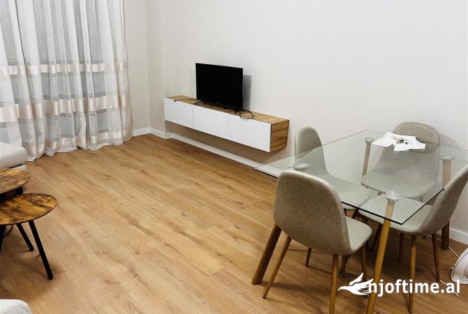 Shtepi me qera 2+1 ne Tirane - 50,000 Leke