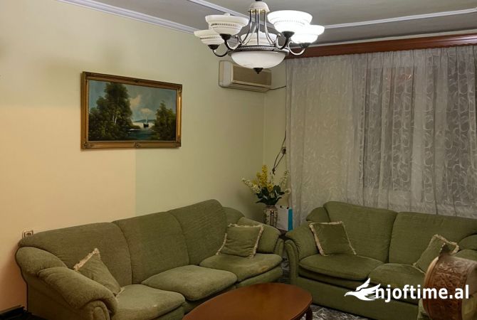 Shtepi me qera 2+1 ne Tirane - 50,000 Leke