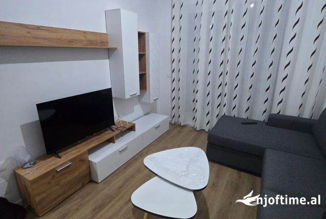 Shtepi me qera 1+1 ne Tirane - 40,000 Leke