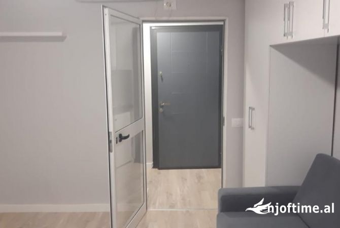 Shtepi me qera Apartament ne Tirane, Garsoniere, Mobilimi E mobiluar, Pagesa 400  Euro.