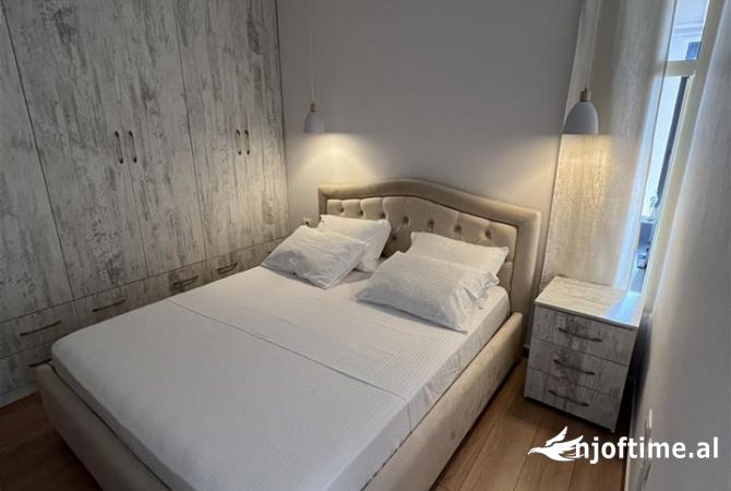 Shtepi me qera Apartament ne Tirane, 1+1, Mobilimi E mobiluar, Pagesa 500  Euro.