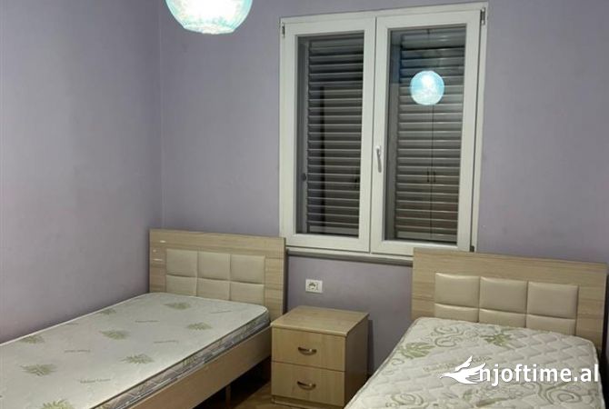 Shtepi me qera Apartament ne Tirane, 2+1, Mobilimi E mobiluar, Pagesa 60,000  Leke.