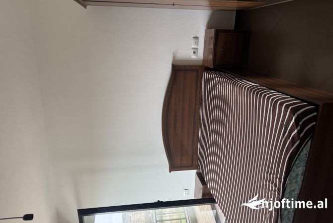 Shtepi me qera Apartament ne Tirane, 2+1, Mobilimi E mobiluar, Pagesa 43,000  Leke.