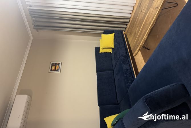 Shtepi me qera Shtepi Private ne Tirane, 3+1, Mobilimi E mobiluar, Pagesa 55,000  Leke.