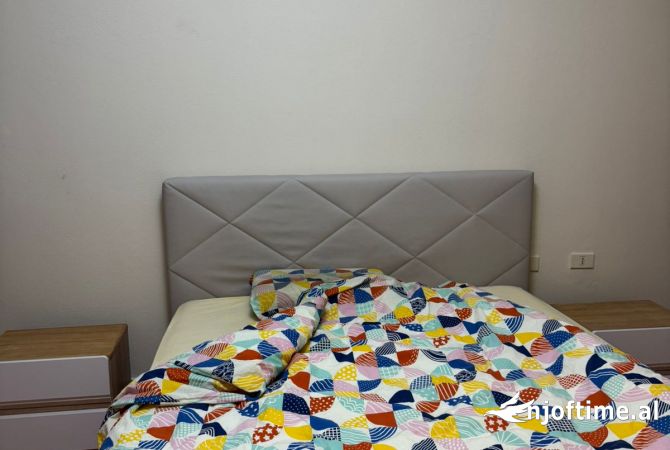Shtepi me qera Apartament ne Tirane, 2+1, Mobilimi E mobiluar, Pagesa 650  Euro.