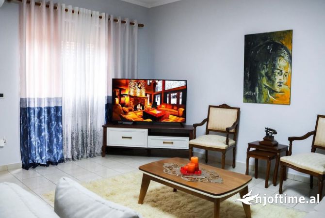 Shtepi me qera 2+1 ne Tirane - 600 Euro