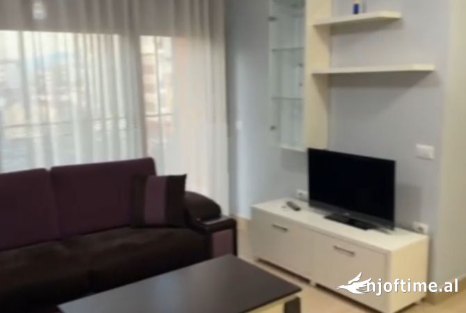Shtepi me qera 1+1 ne Tirane - 50,000 Leke