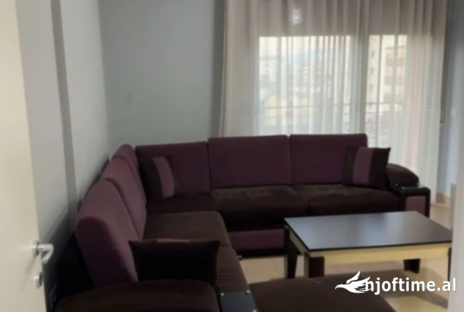 Shtepi me qera 1+1 ne Tirane - 50,000 Leke