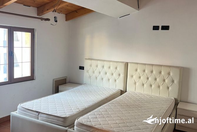 Shtepi me qera Apartament ne Tirane, 1+1, Mobilimi E mobiluar, Pagesa 45,000  Leke.