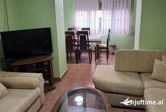 Shtepi me qera 2+1 ne Tirane - 50,000 Leke