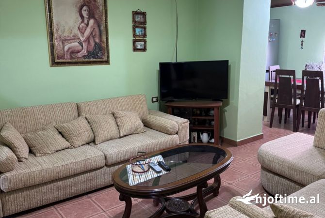 Shtepi me qera 2+1 ne Tirane - 50,000 Leke