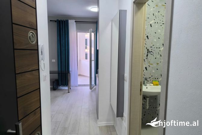 Shtepi me qera Apartament ne Tirane, 1+1, Mobilimi E mobiluar, Pagesa 500  Euro.