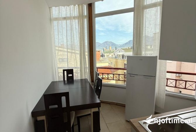 Shtepi me qera 1+1 ne Tirane - 600 Euro