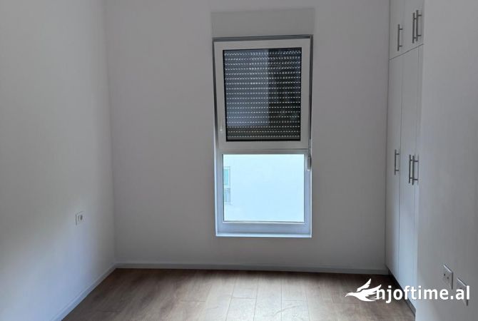 Shtepi me qera 2+1 ne Tirane - 38,000 Leke