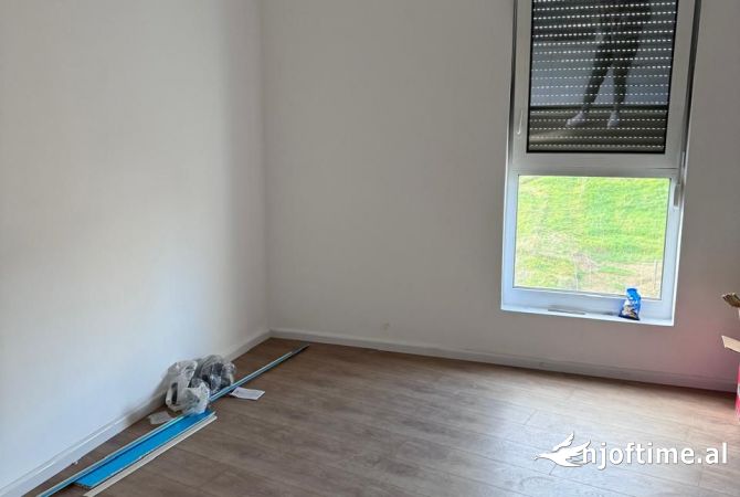 Shtepi me qera 2+1 ne Tirane - 38,000 Leke