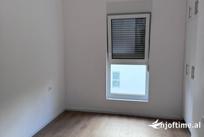 Shtepi me qera Apartament ne Tirane, 2+1, Mobilimi Bosh, pa mobiluar, Pagesa 38,000  Leke.