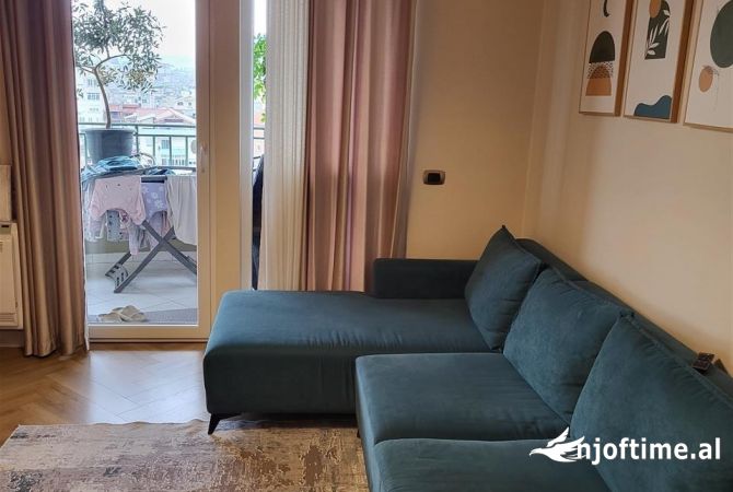 Shtepi me qera 1+1 ne Tirane - 50,000 Leke