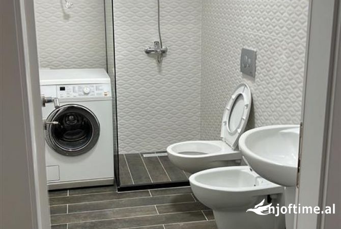 Shtepi me qera Apartament ne Tirane, 2+1, Mobilimi E mobiluar, Pagesa 500  Euro.